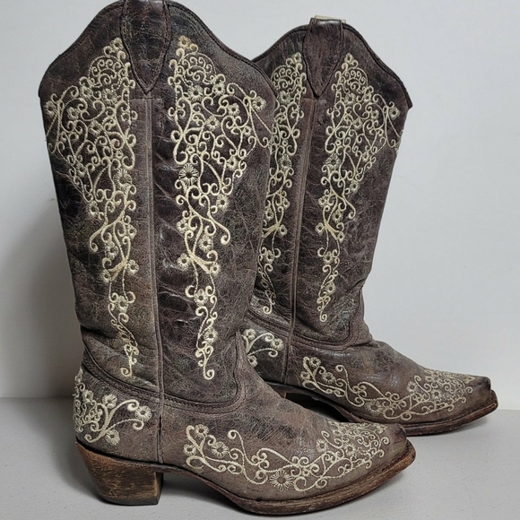 Corral A1094 Women's 6M Tan Leather Cream Embroidered Snip Toe Western Boots - Picture 2 of 12
